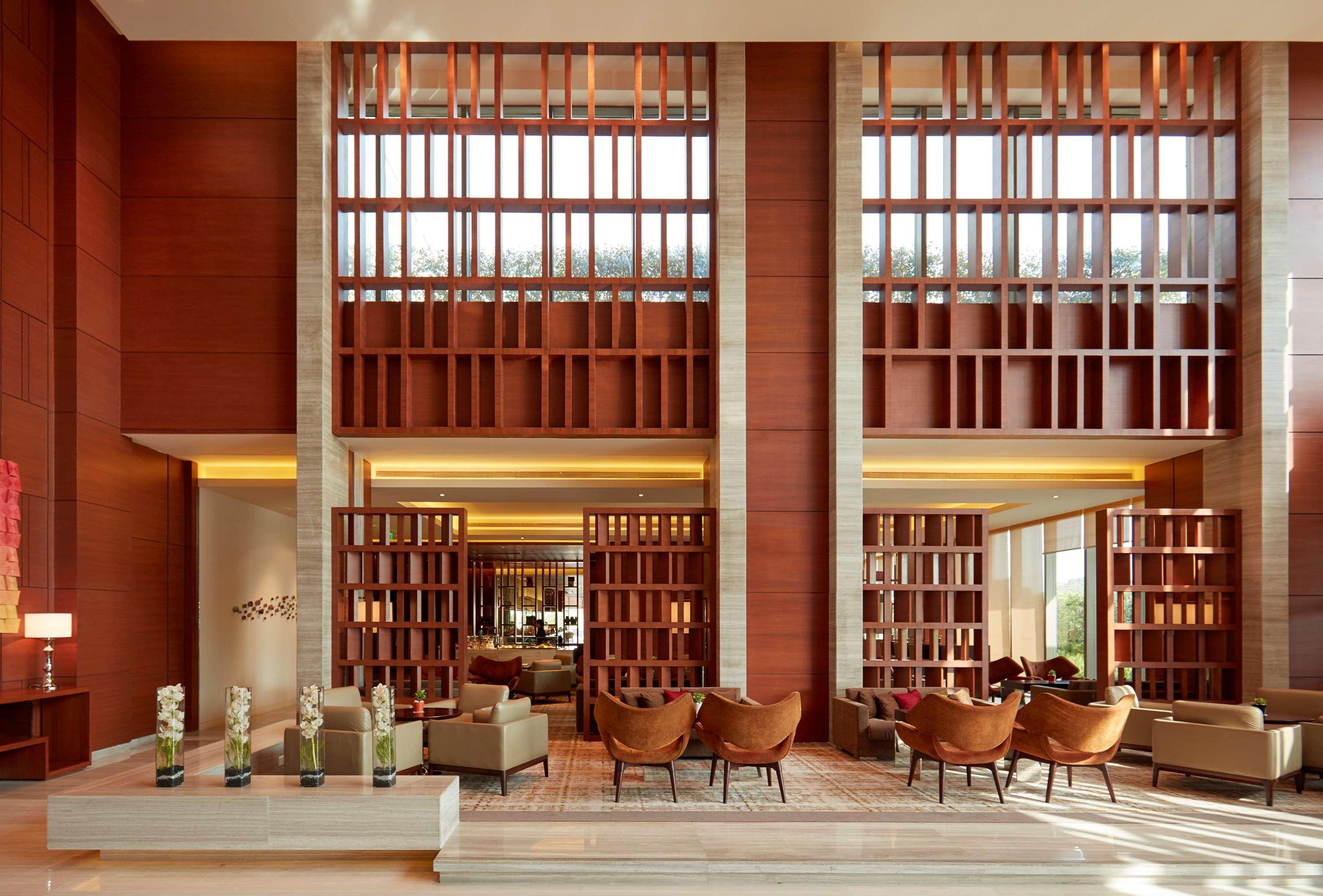 Hyatt Regency Chandīgarh Exteriér fotografie The lobby of the hotel