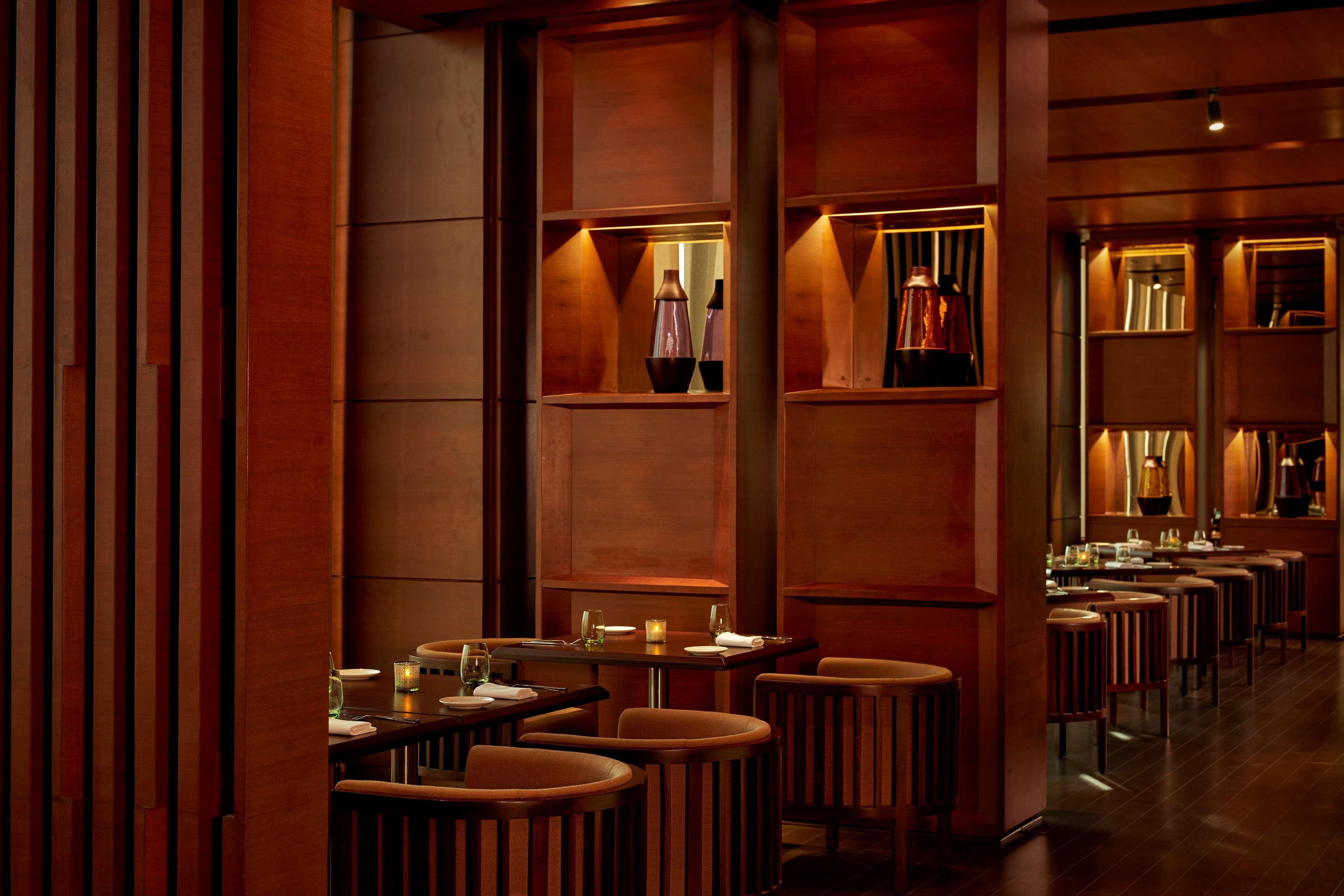 Hyatt Regency Chandīgarh Exteriér fotografie The interior of the restaurant